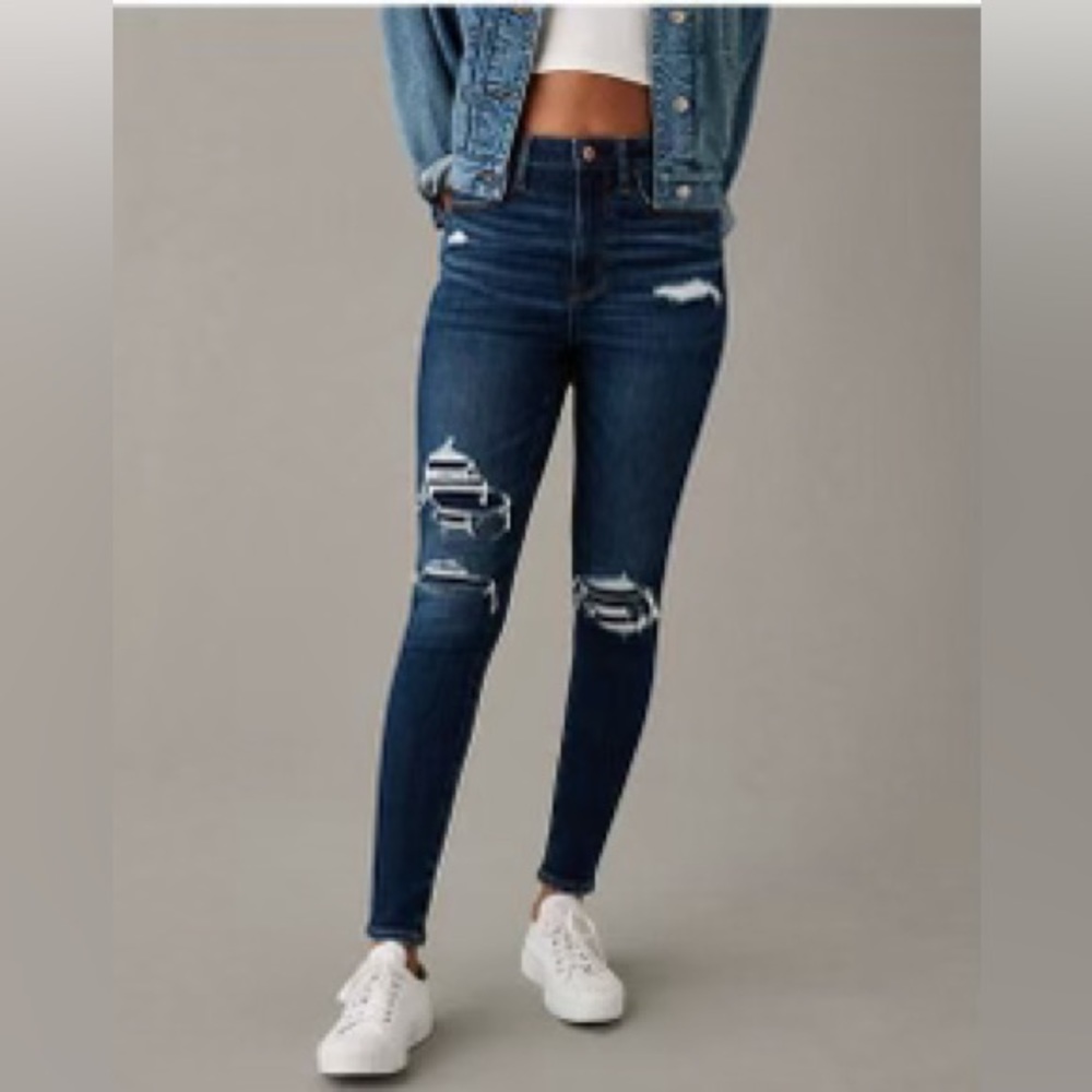 American Eagle Skinny Distressed Darkwash Jegging